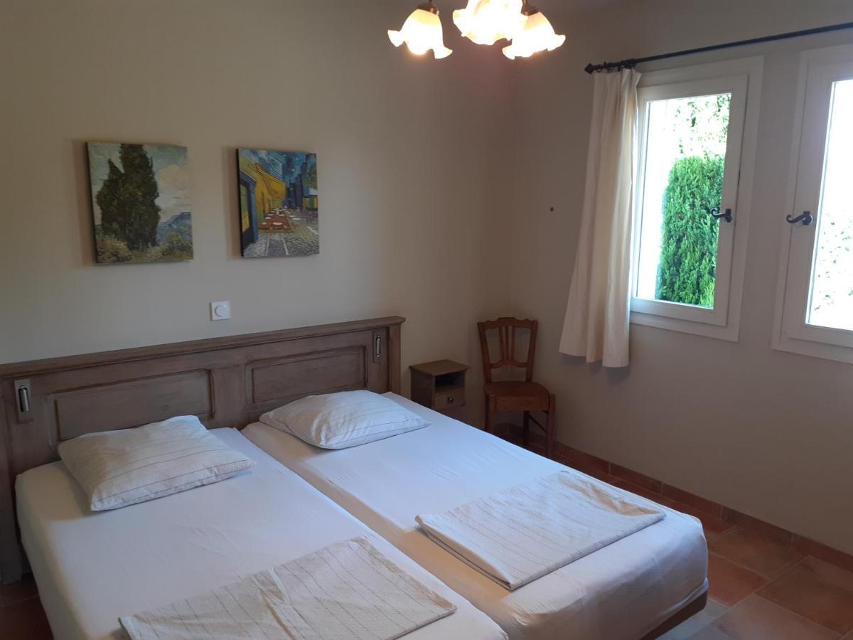 Location Vacances Gillardin Maussane les Alpilles Bagian luar foto